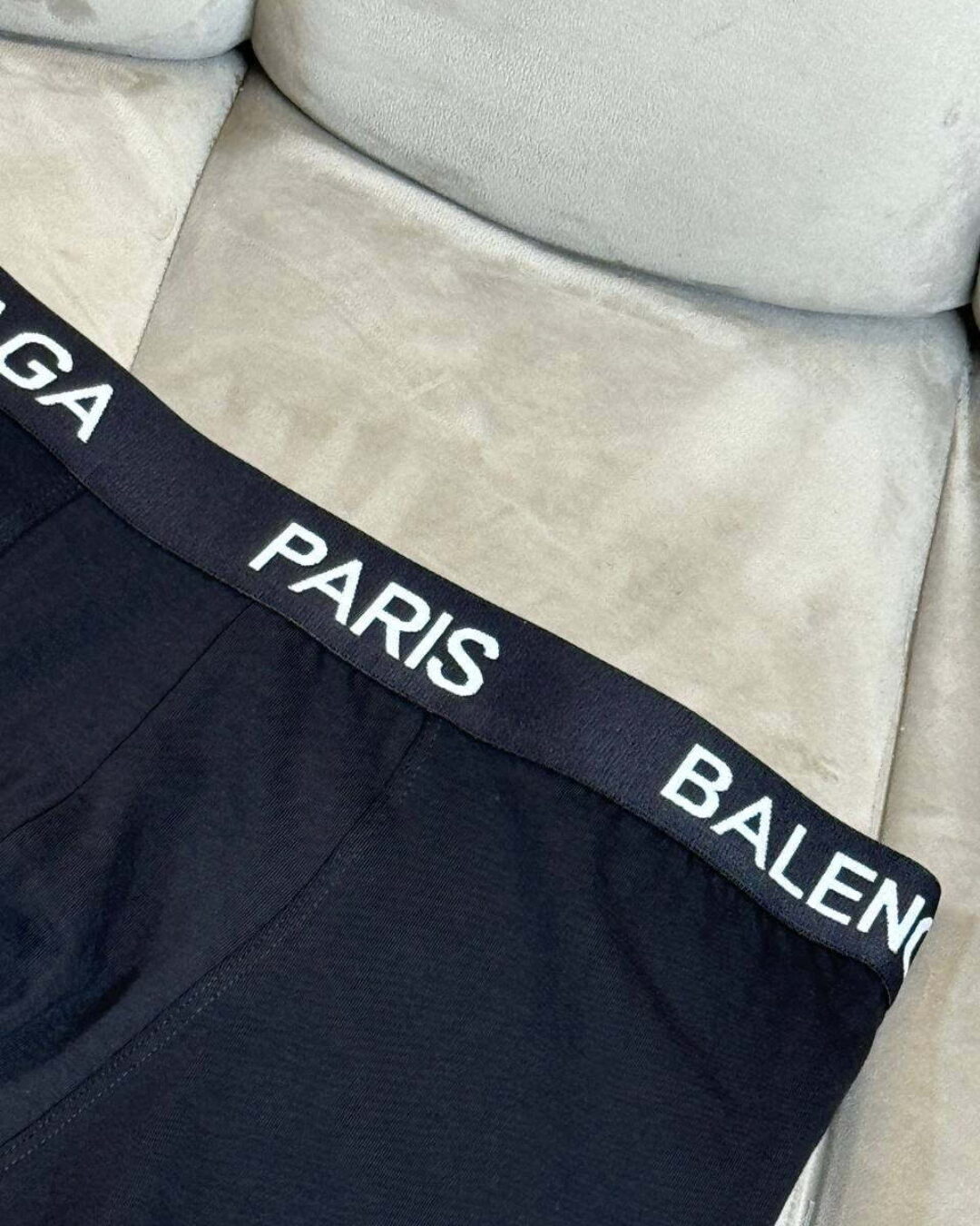 Трусы Balenciaga — изображение 2