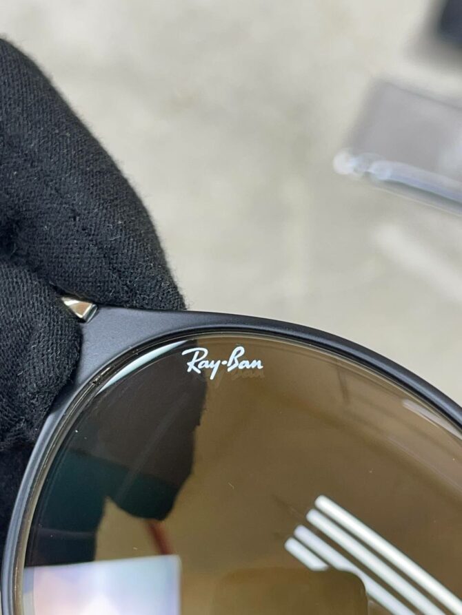 Очки Ray Ban x Ferrari — изображение 9
