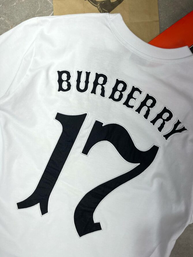 Футболка Burberry — изображение 10