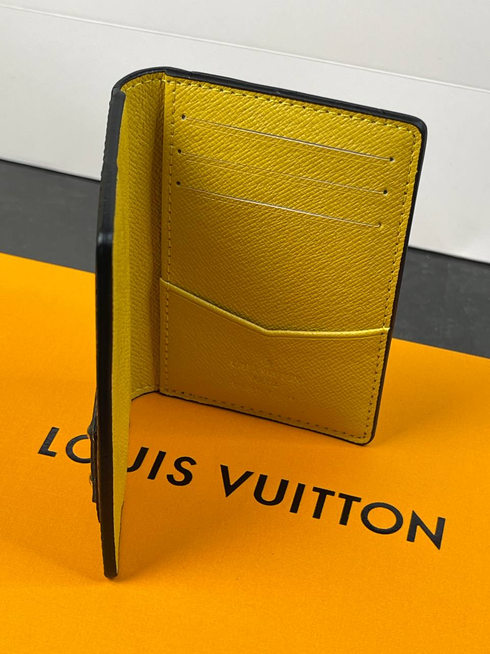 Картхолдер Louis Vuitton — фото 10