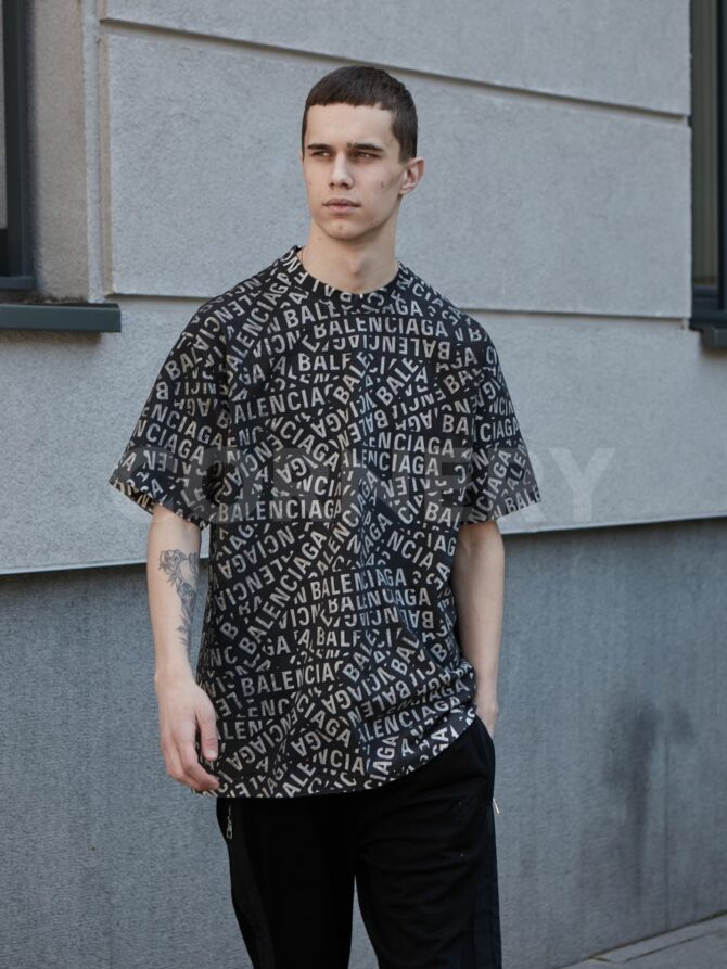 Футболка Balenciaga — изображение 3