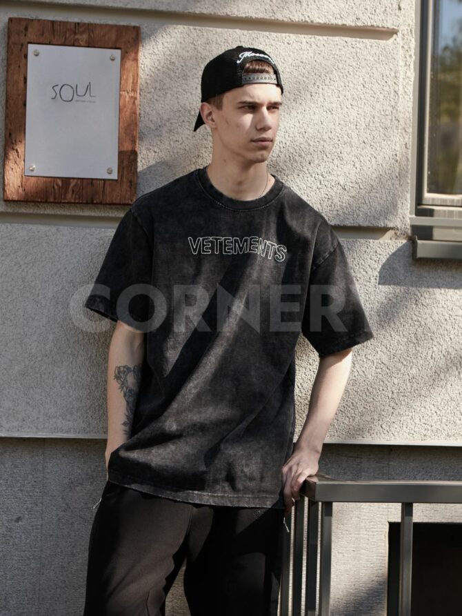 Футболка Vetements