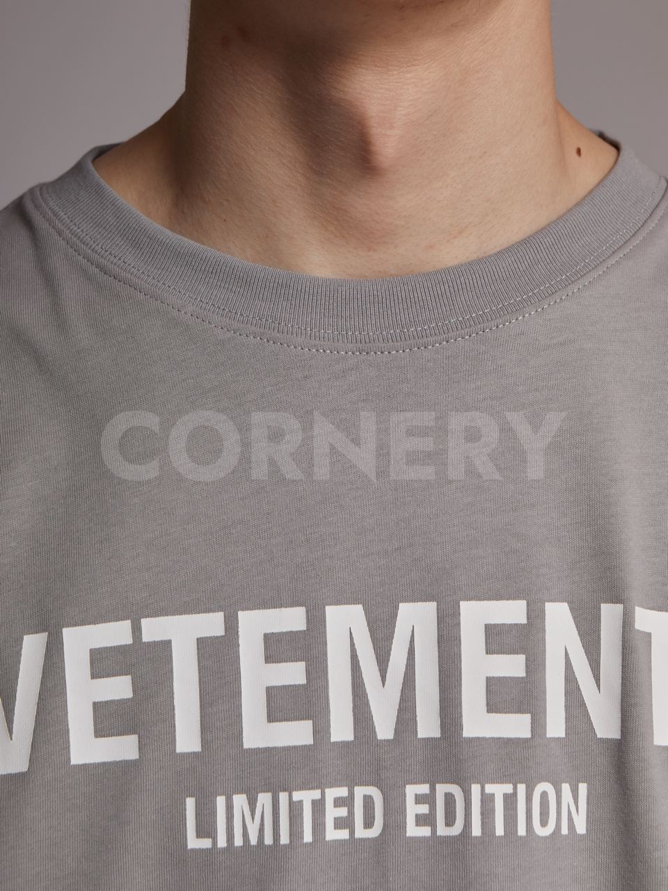 Футболка Vetements Logo — фото 7