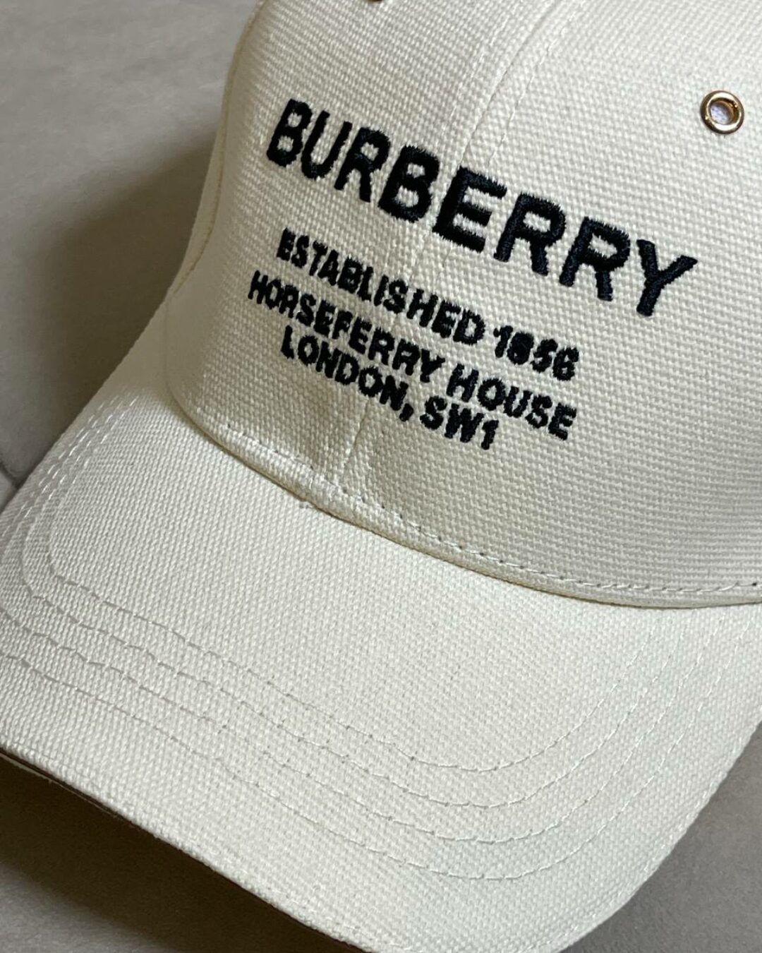 Кепка Burberry — изображение 4