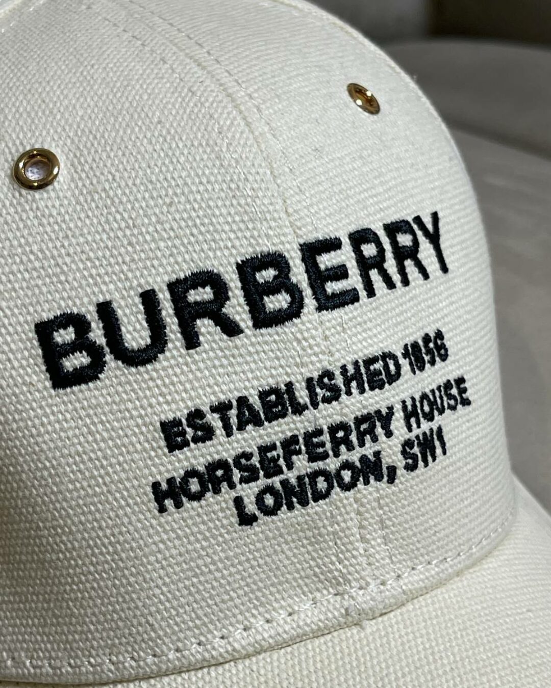 Кепка Burberry — изображение 7