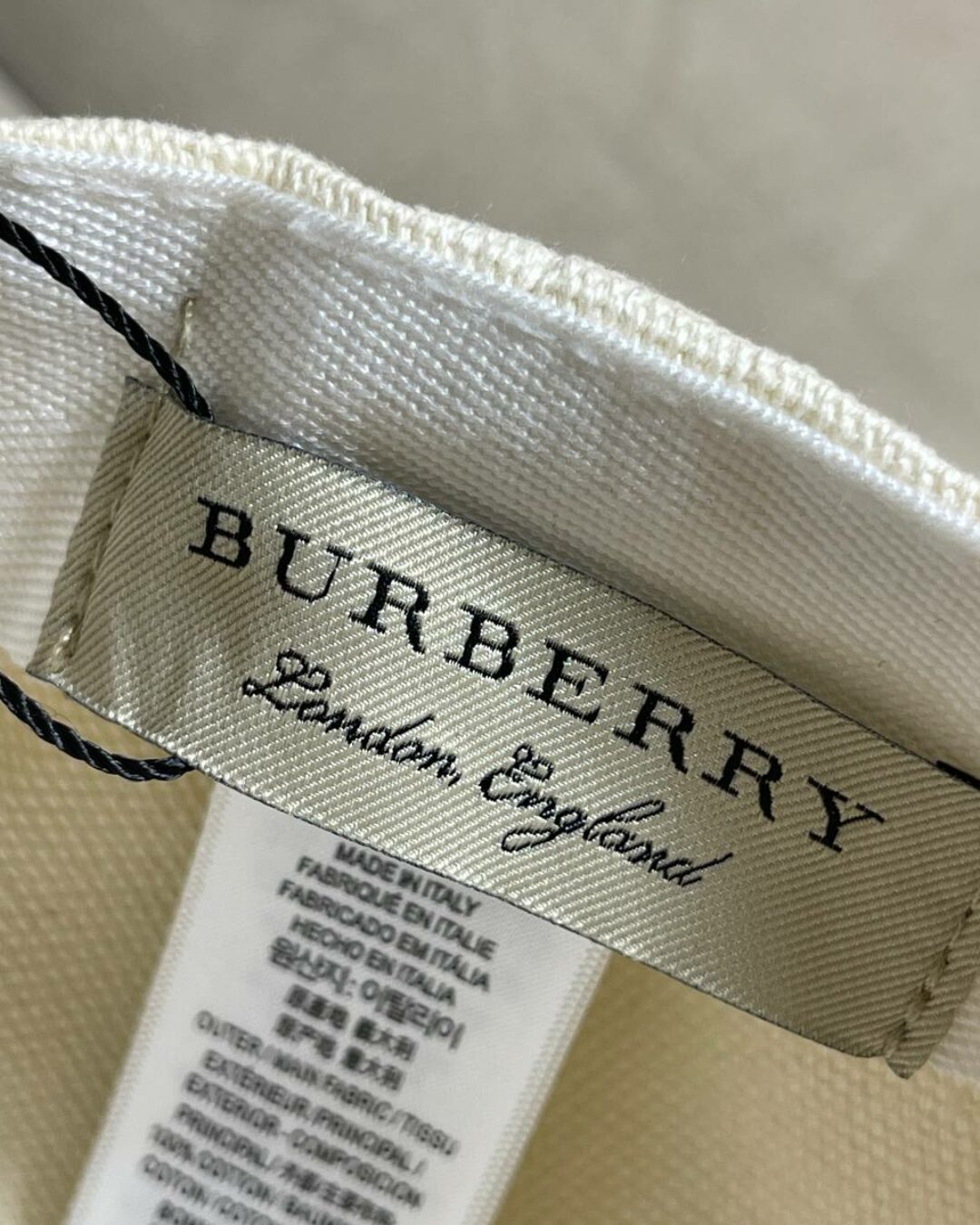 Кепка Burberry — изображение 8