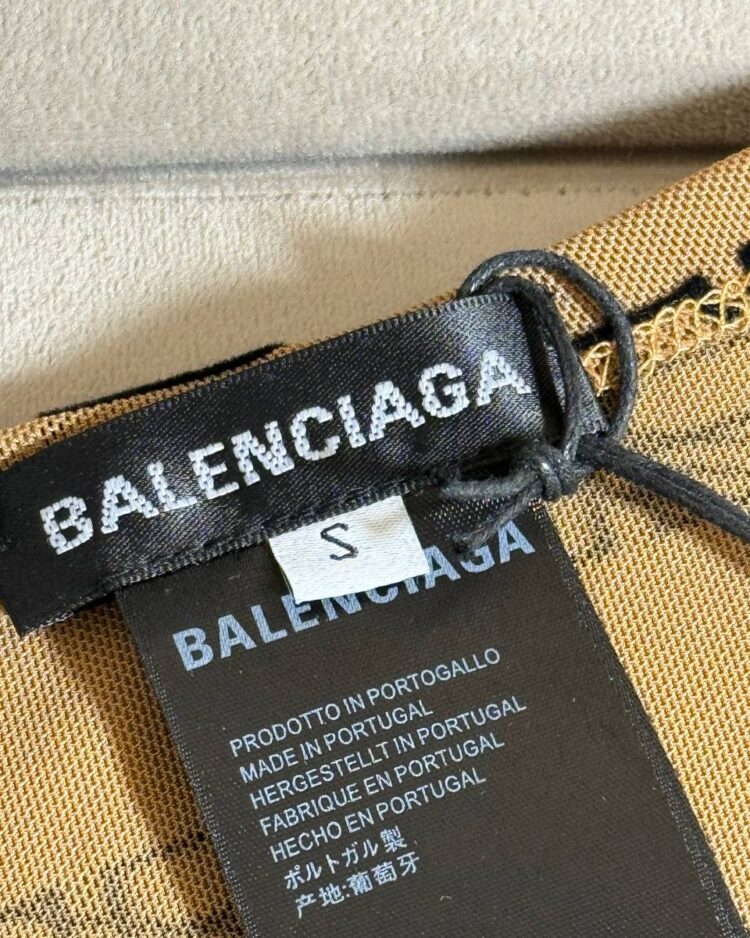Кофта Balenciaga — фото 7