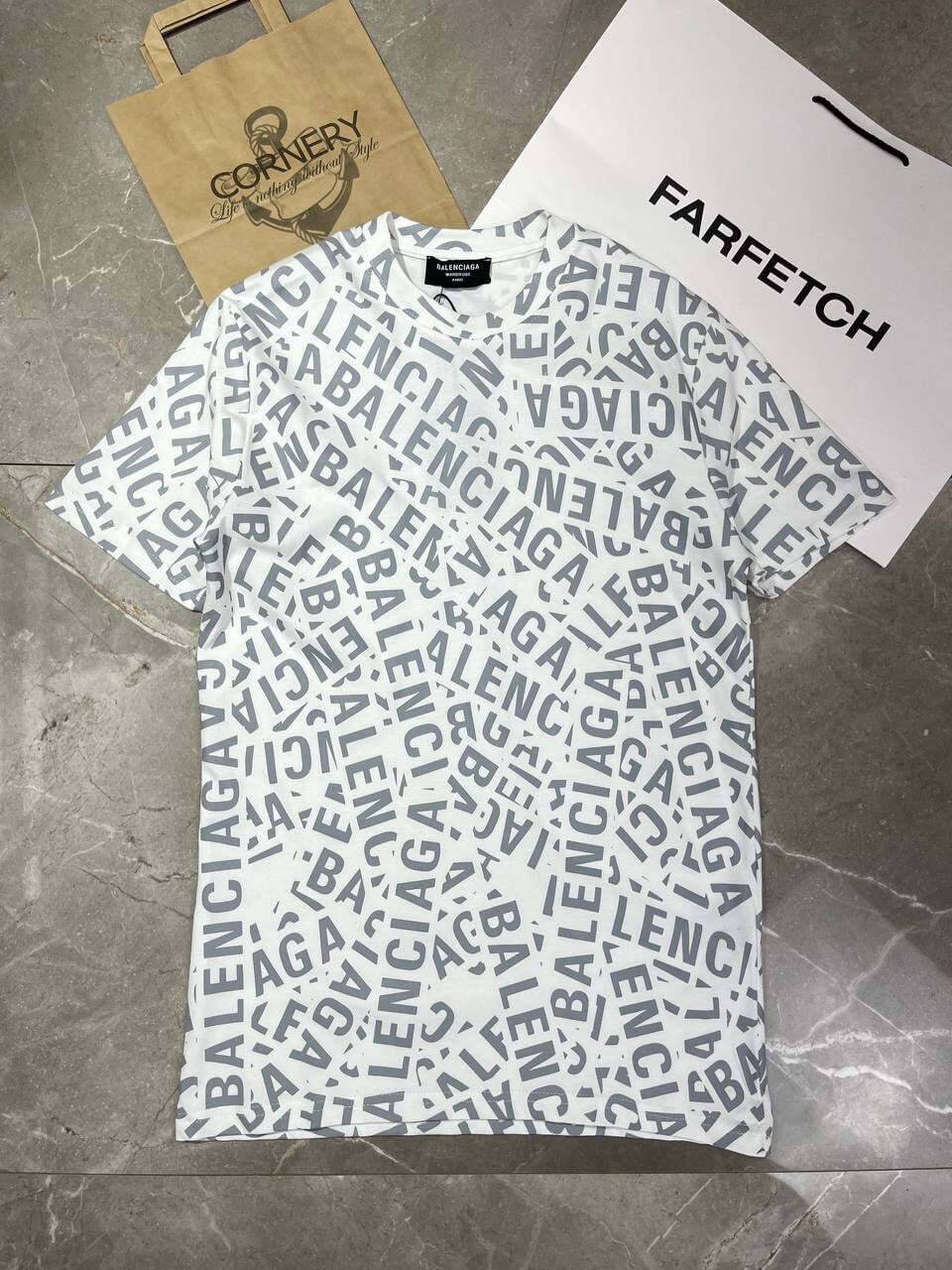 Футболка Balenciaga — фото 1