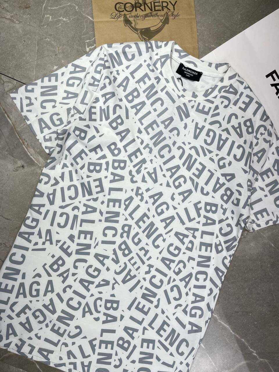 Футболка Balenciaga — фото 4