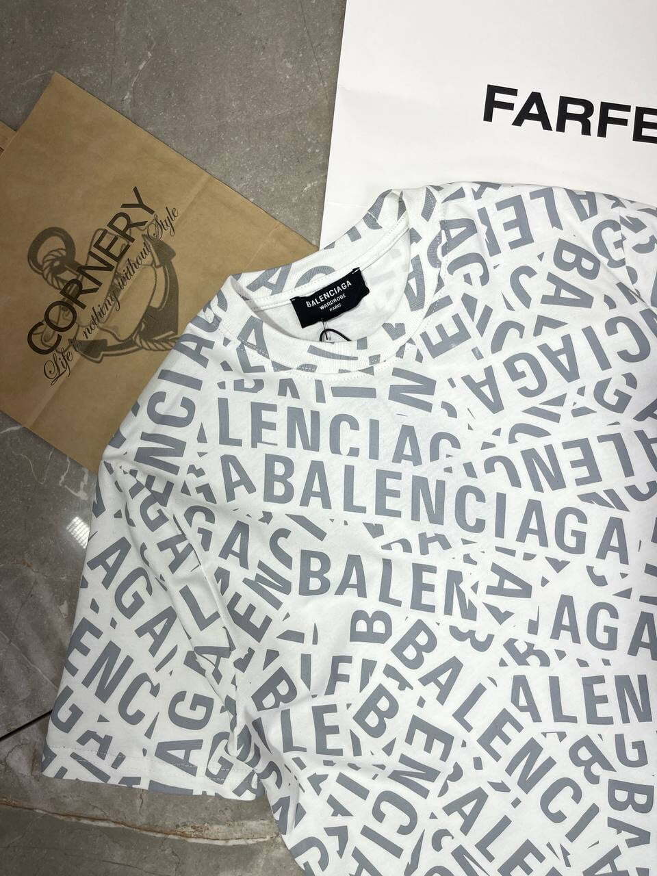 Футболка Balenciaga — фото 5