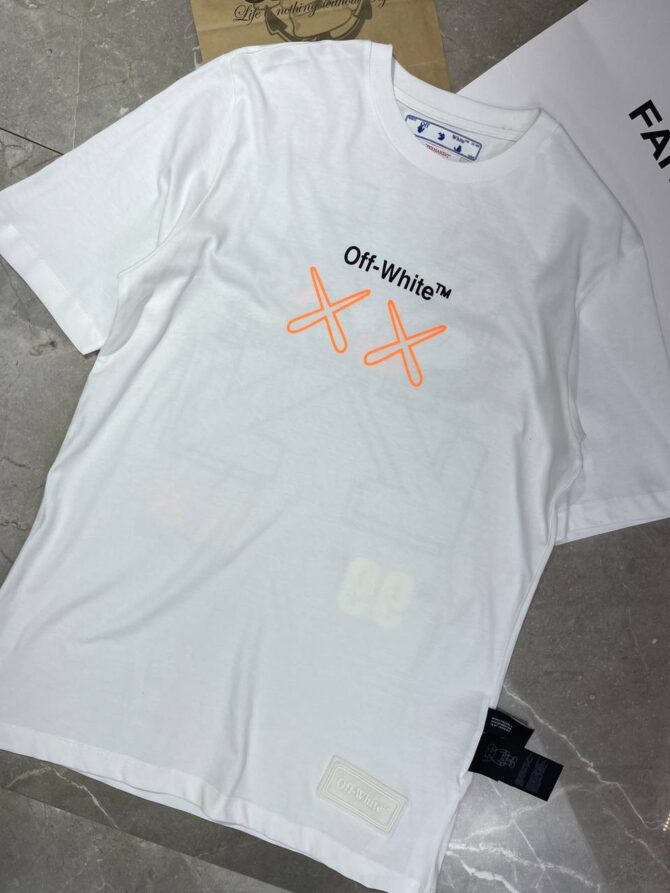 Футболка Off White x Kaws — изображение 4