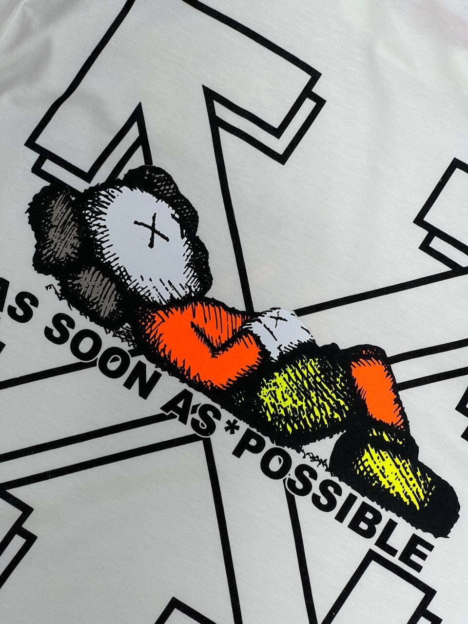 Футболка Off White x Kaws — фото 10