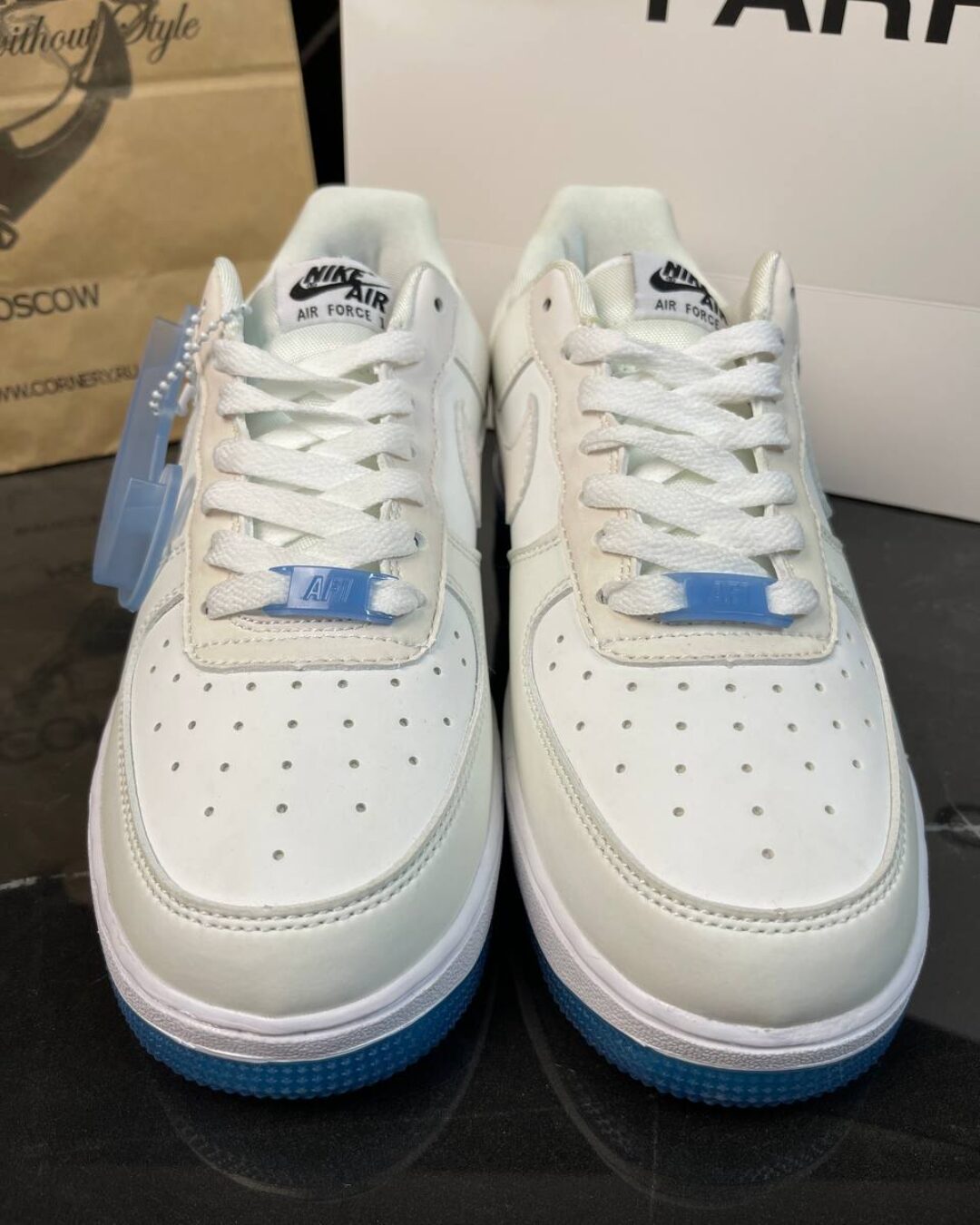Кроссовки Nike Air Force 1 Low LX UV Reactive — изображение 2