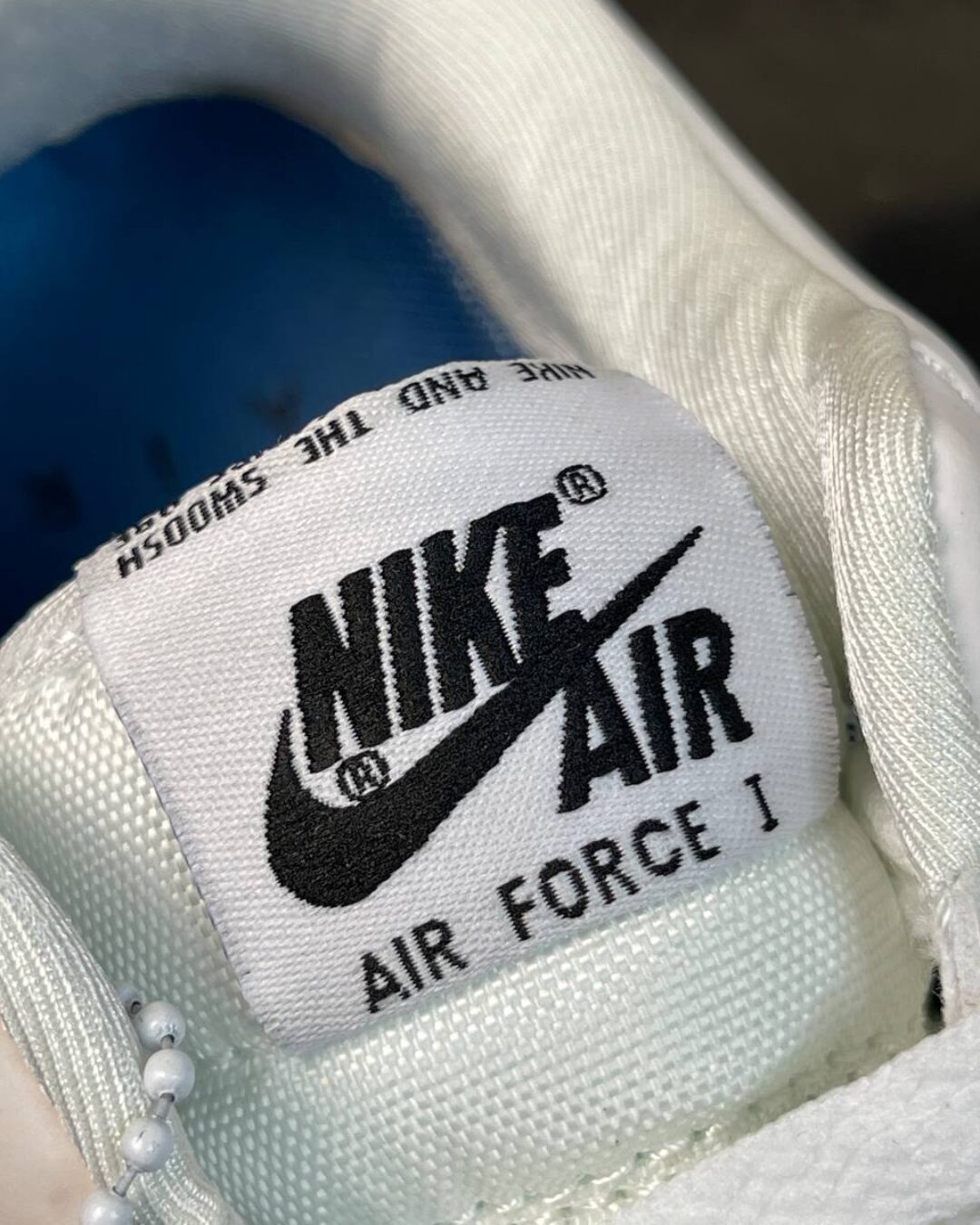 Кроссовки Nike Air Force 1 Low LX UV Reactive — изображение 6