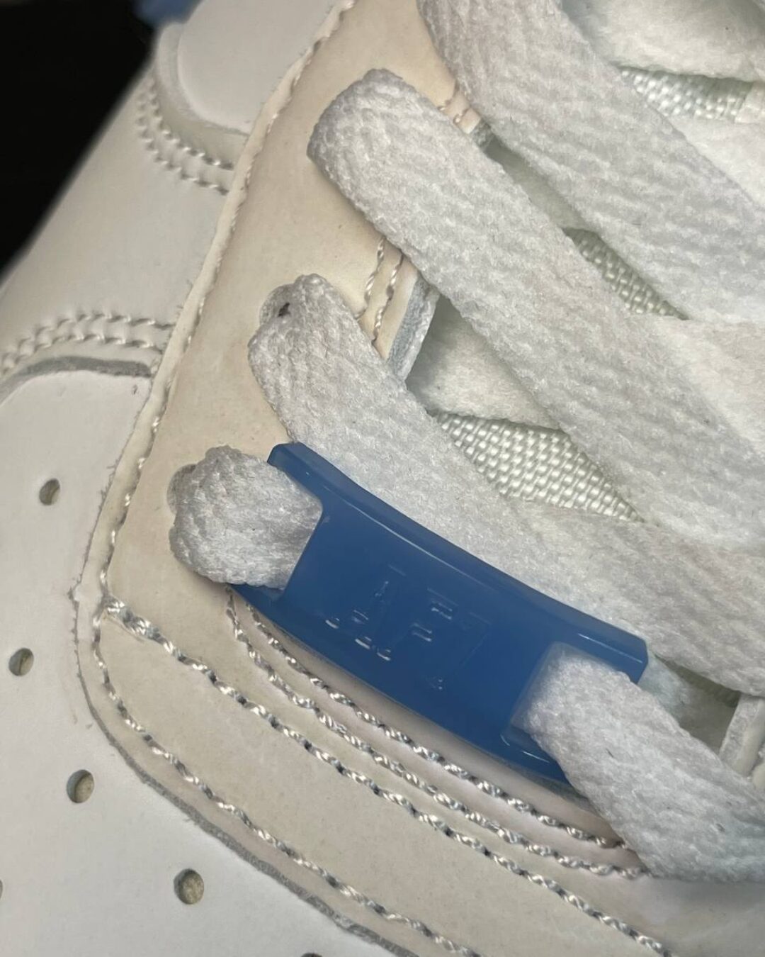 Кроссовки Nike Air Force 1 Low LX UV Reactive — изображение 5