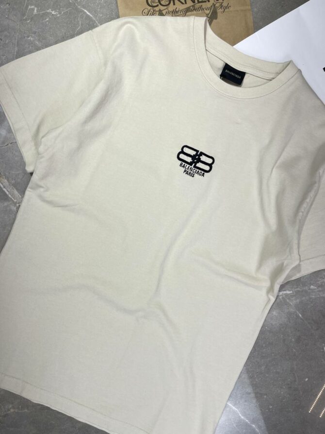 Футболка Balenciaga — изображение 5