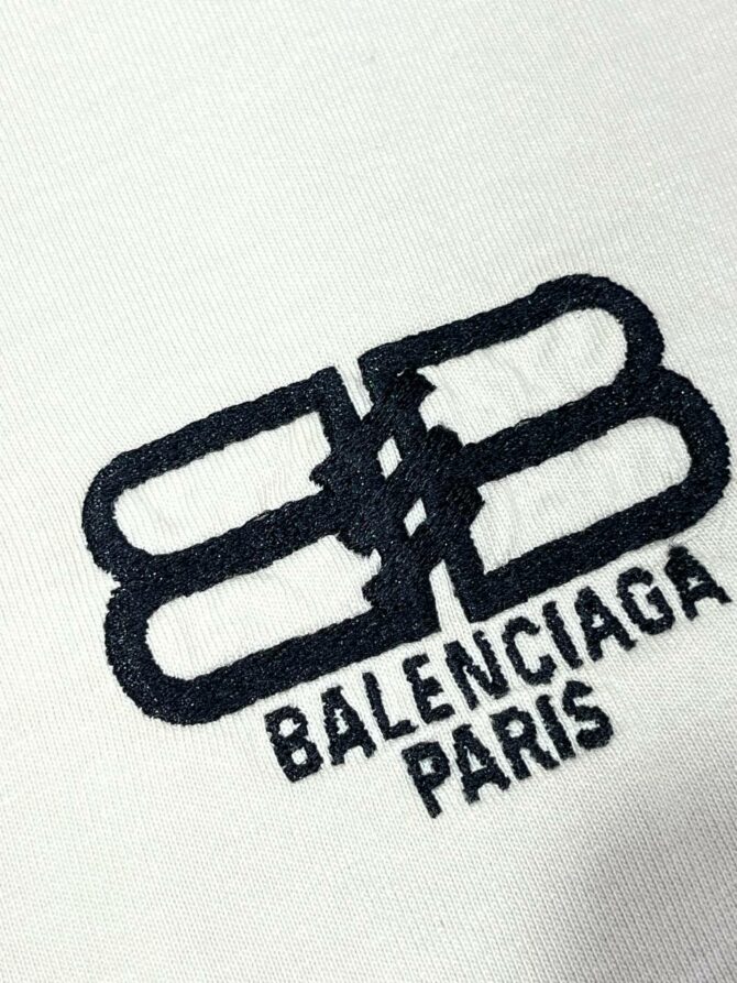 Футболка Balenciaga — изображение 6