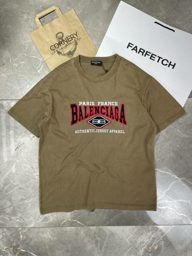 Футболка Balenciaga