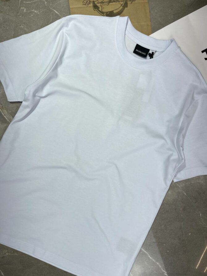 Футболка Balenciaga — изображение 4