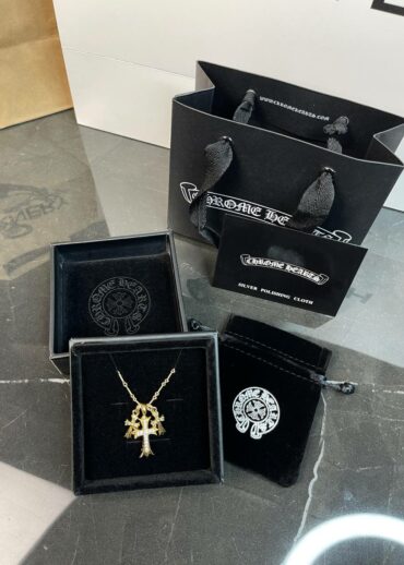 Колье Chrome Hearts