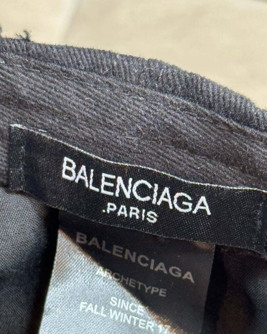 Кепка Balenciaga — изображение 9