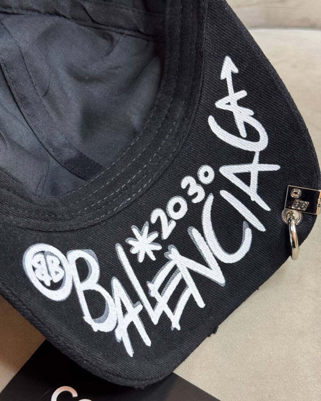 Кепка Balenciaga — изображение 8