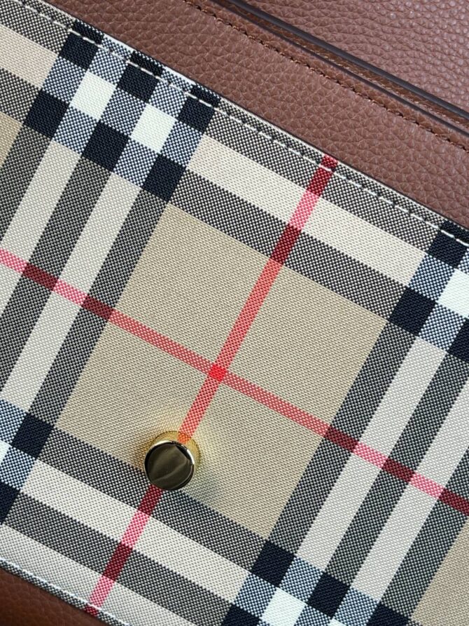 Сумка Burberry — изображение 6