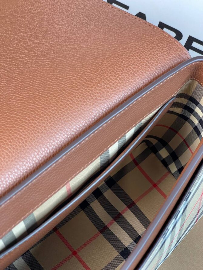 Сумка Burberry — изображение 9