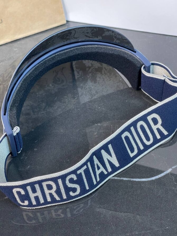 Солнцезащитный козырек Dior — изображение 2