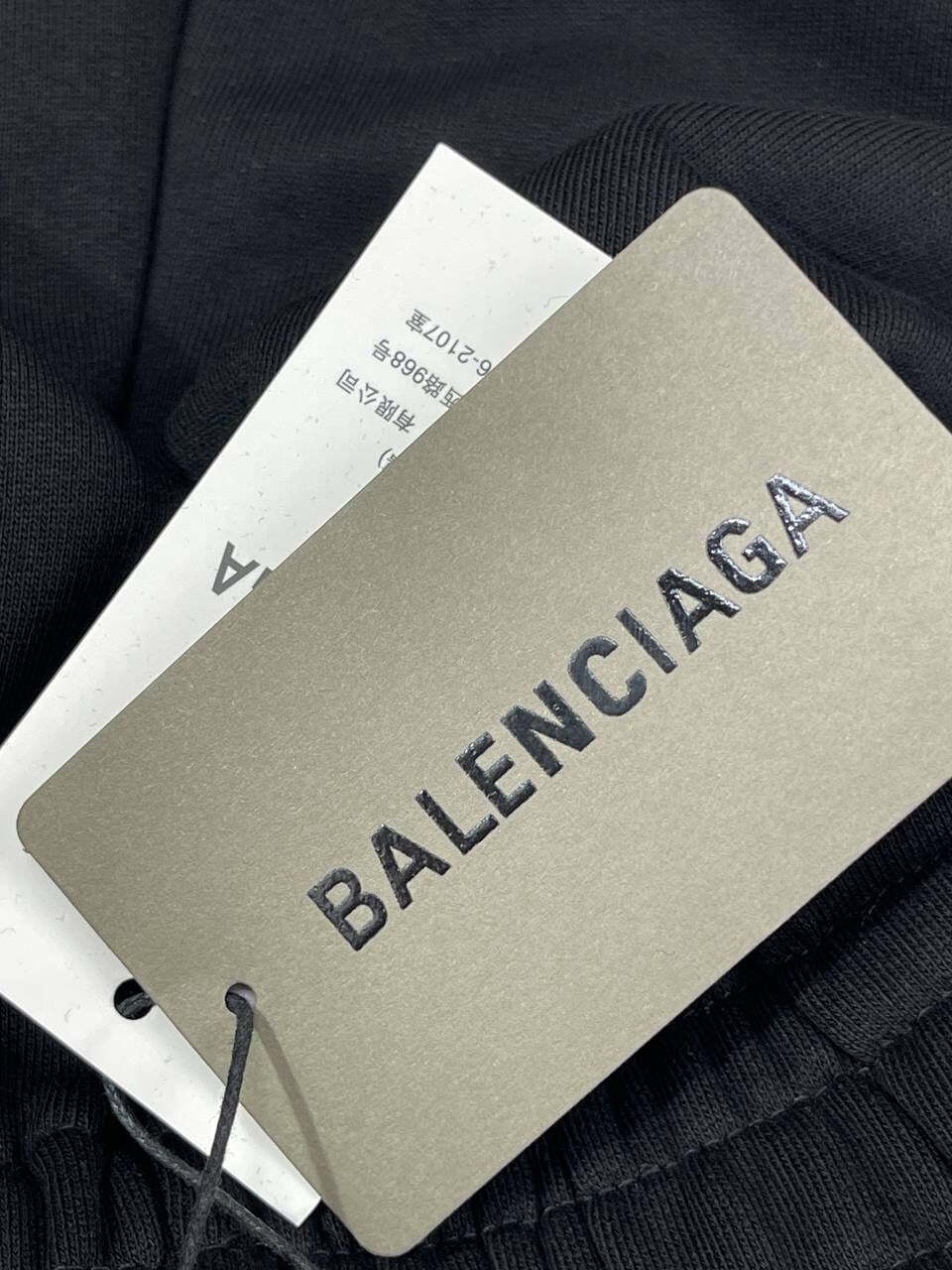 Шорты Balenciaga — фото 5