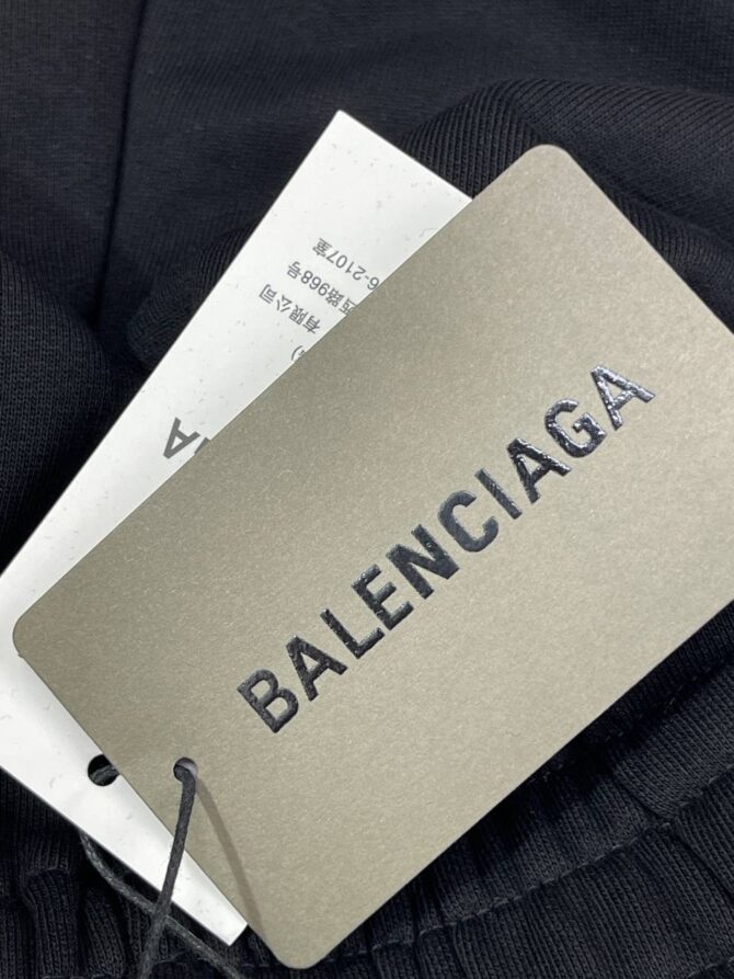 Шорты Balenciaga — изображение 4