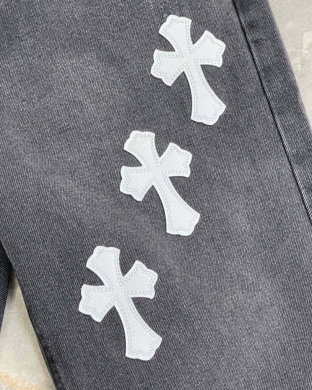 Джинсы Chrome Hearts — изображение 4