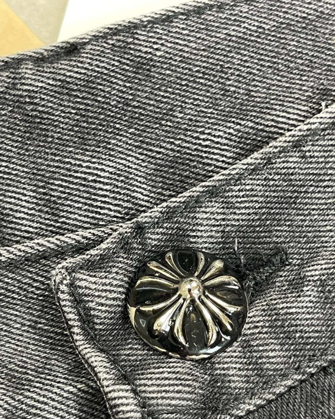 Джинсы Chrome Hearts — изображение 7