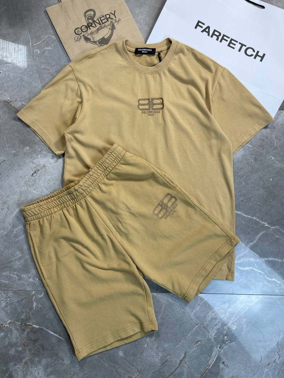 Костюм Balenciaga