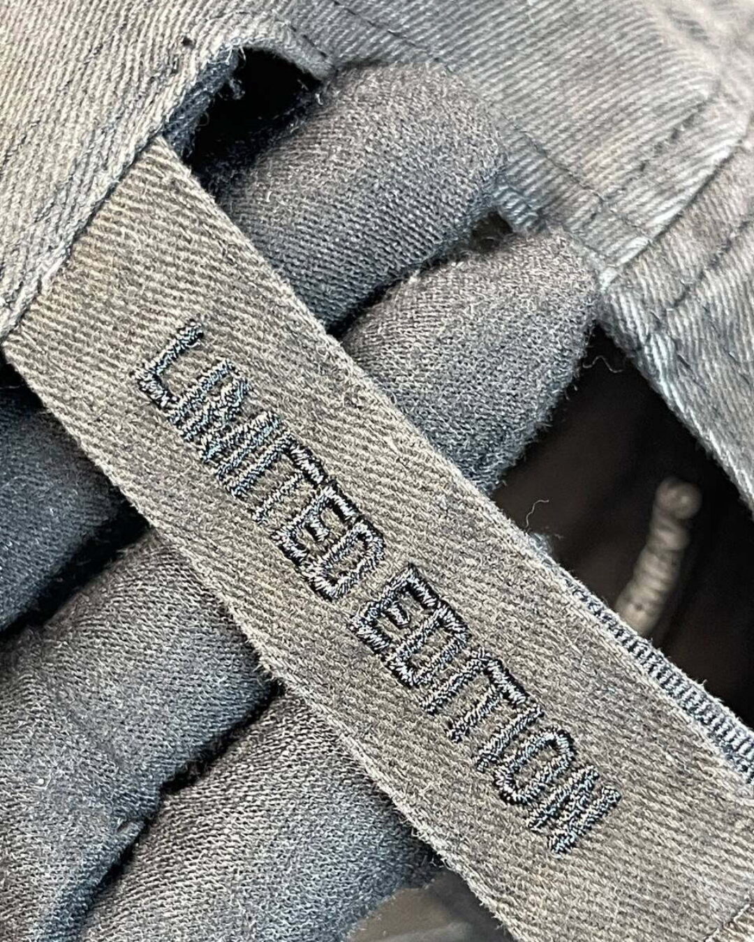 Кепка Vetements — изображение 7