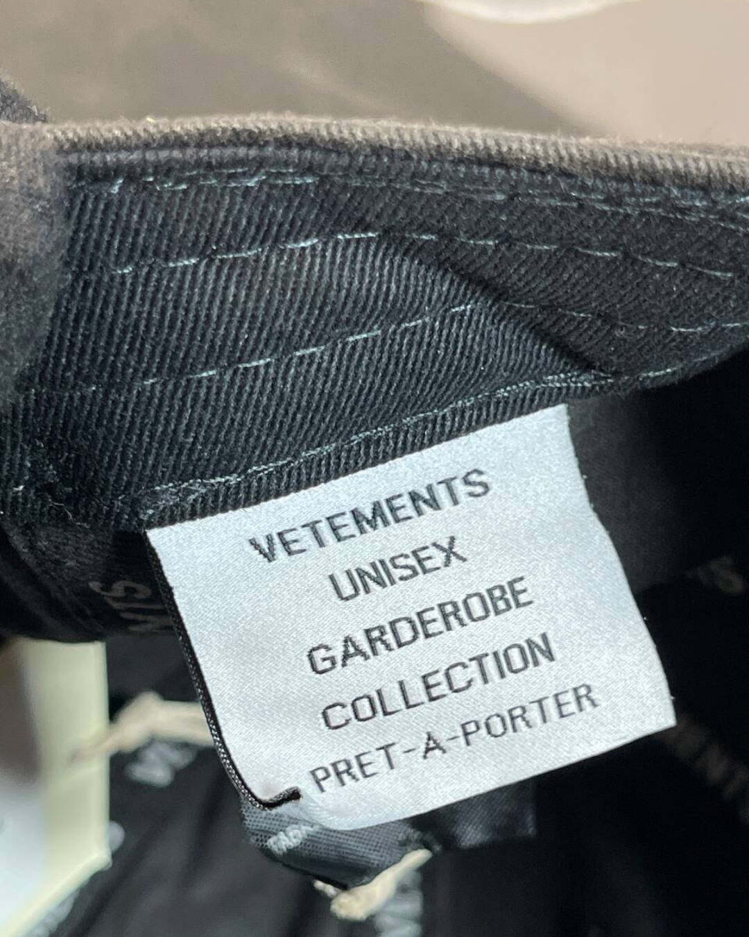 Кепка Vetements — изображение 9