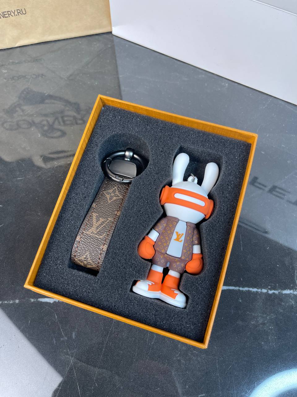 Брелок Louis Vuitton