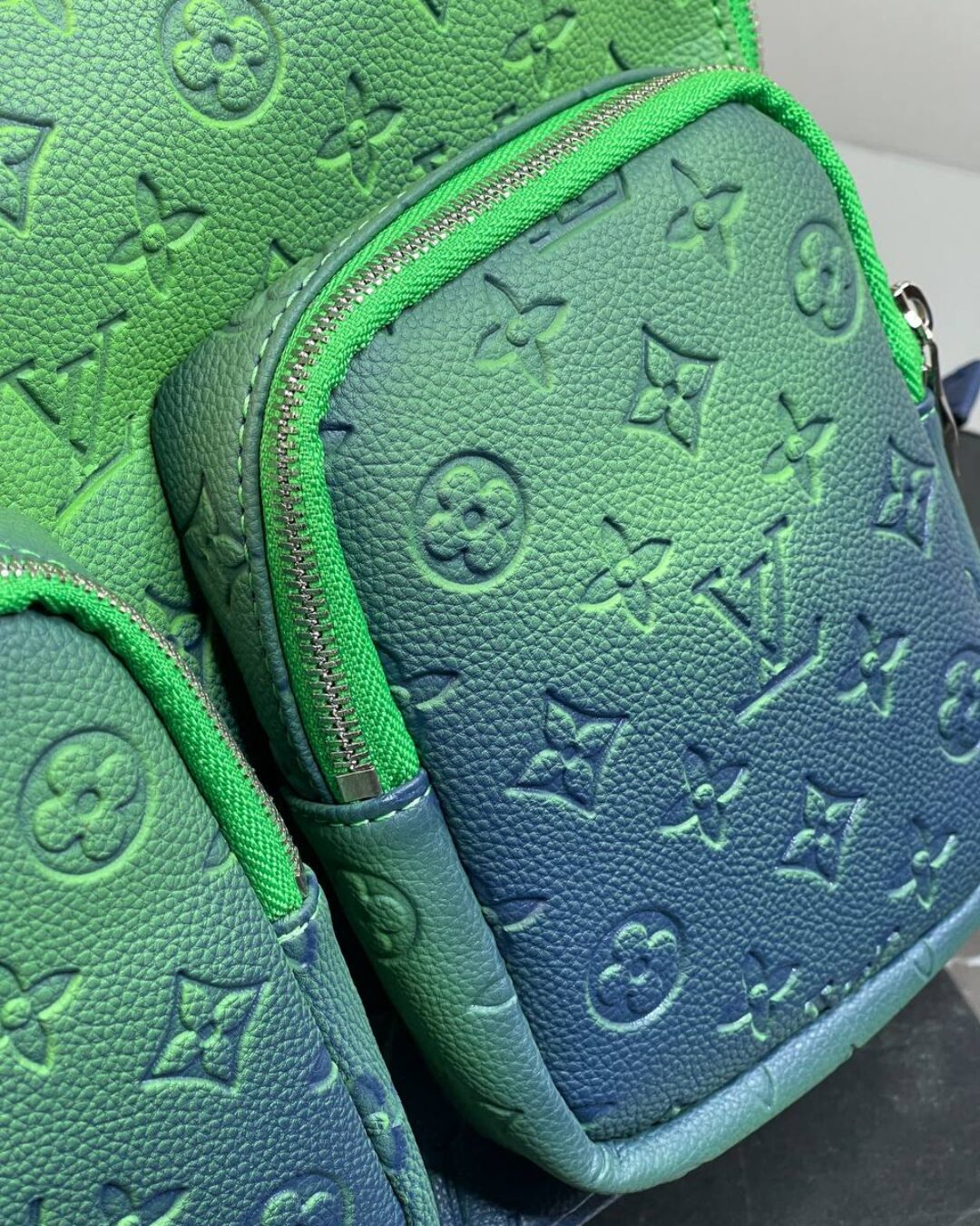 Рюкзак Louis Vuitton — изображение 5