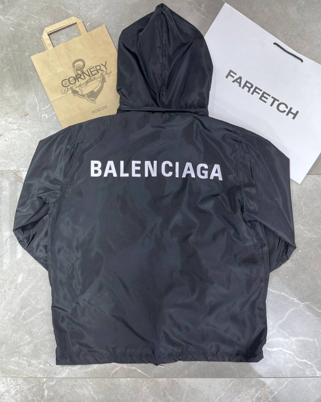 Ветровка Balenciaga — изображение 2