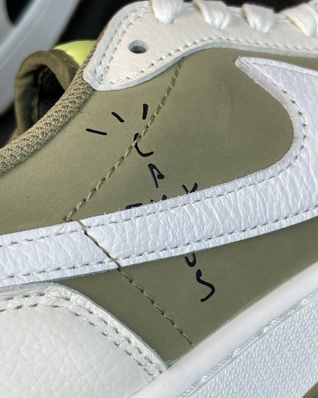 Кеды Travis Scott x Air Jordan 1 Low Golf Neutral Olive S — изображение 5