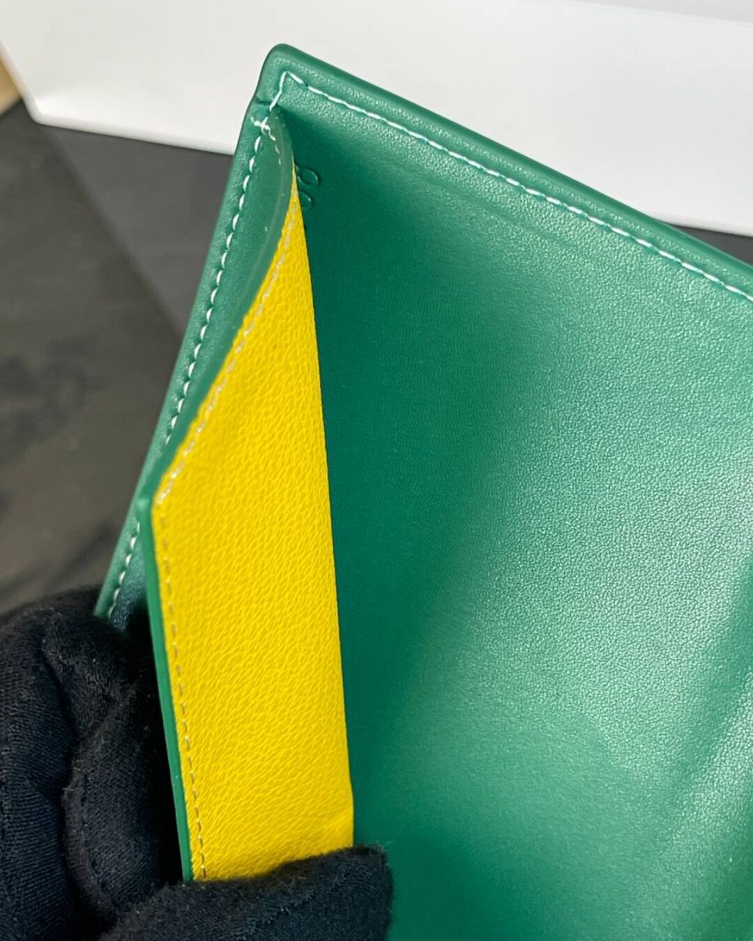 Обложка для паспорта Goyard — изображение 9