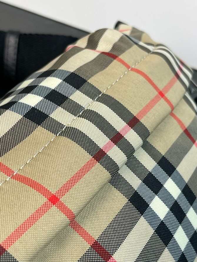 Сумка Burberry — изображение 4