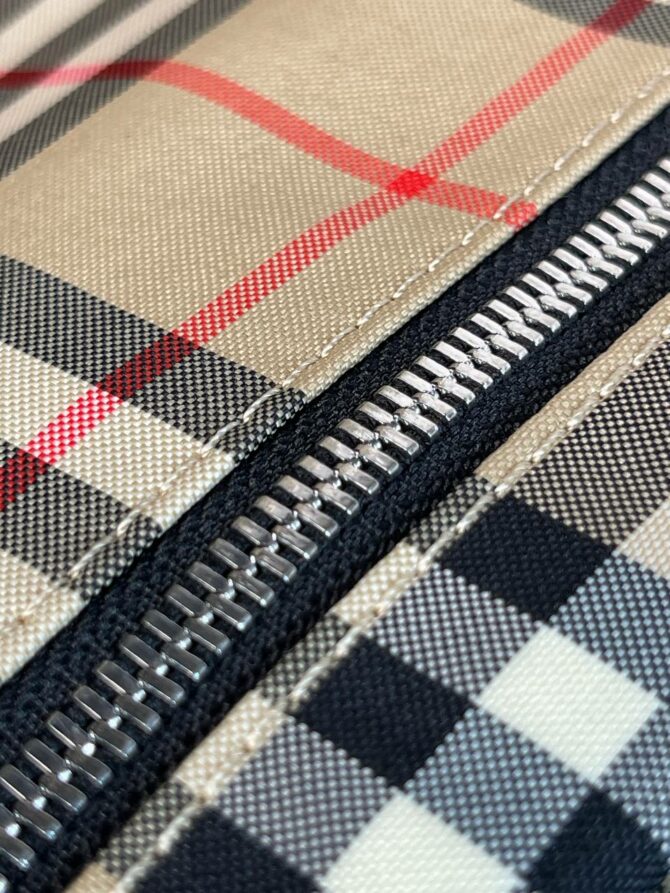 Сумка Burberry — изображение 7