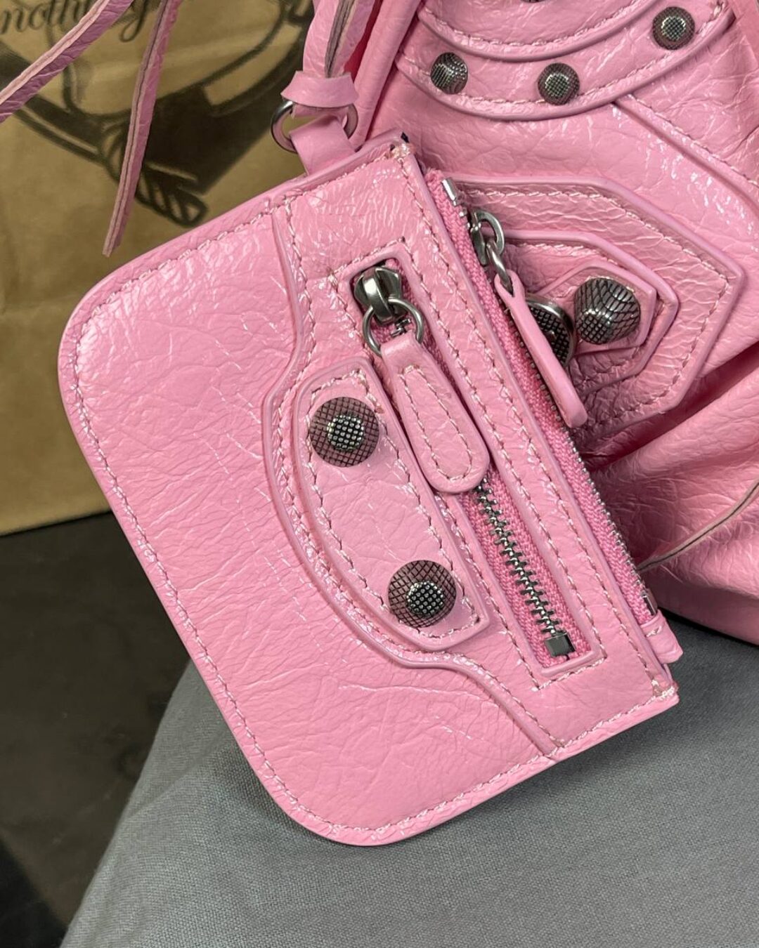 Сумка Balenciaga Le Cagole XS — изображение 5