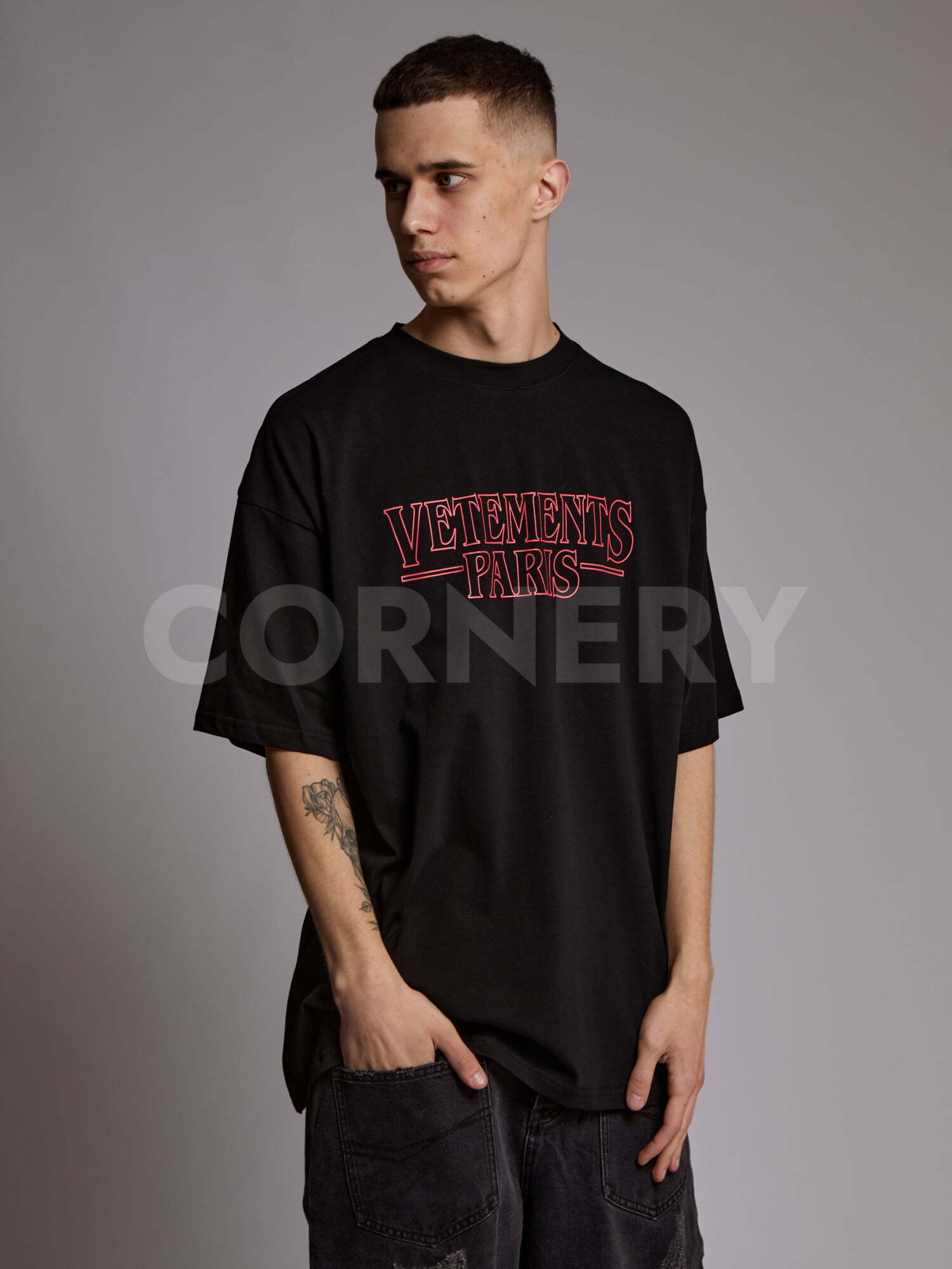 Футболка Vetements Stranger Things — фото 6