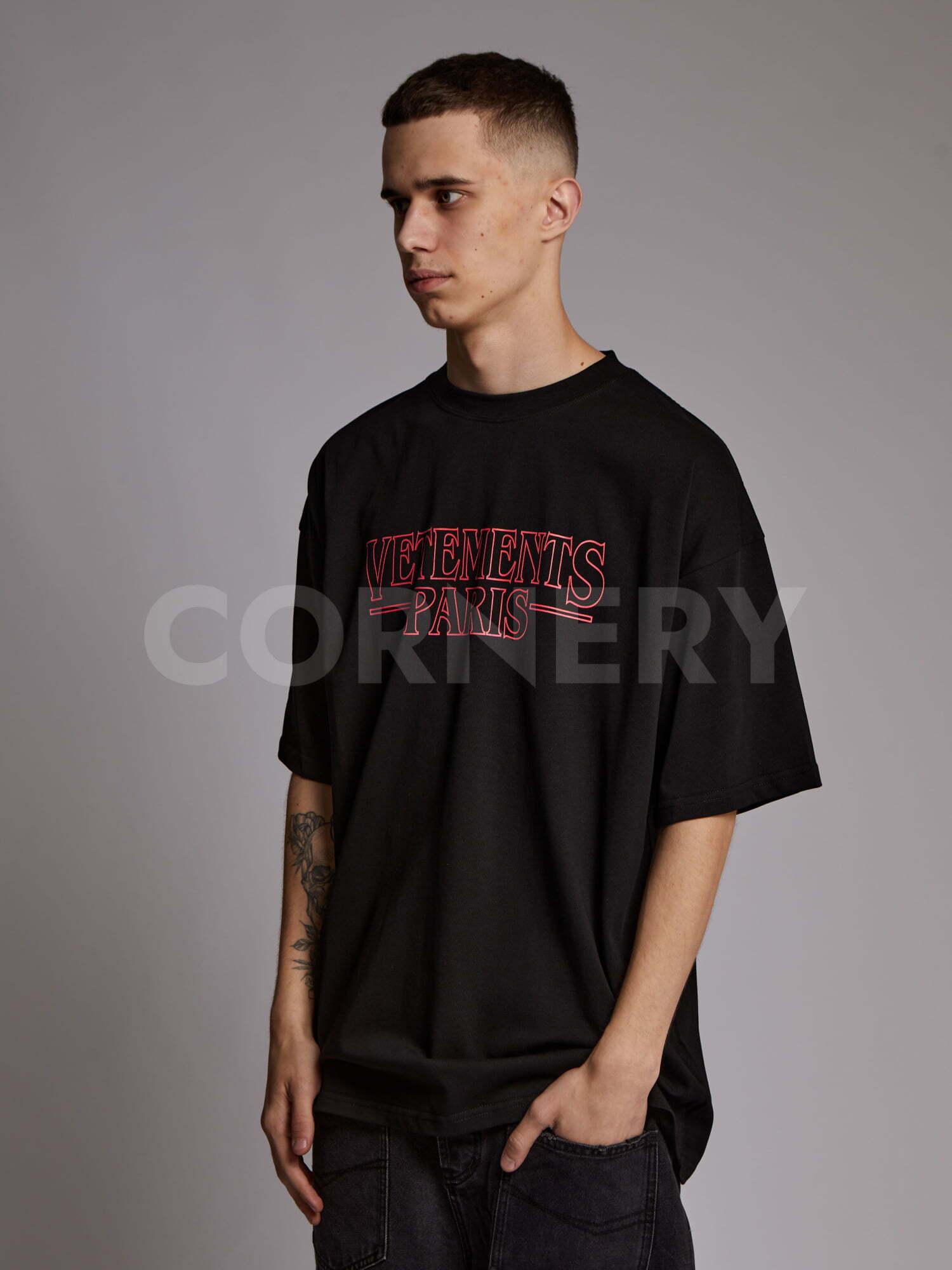 Футболка Vetements Stranger Things — фото 5