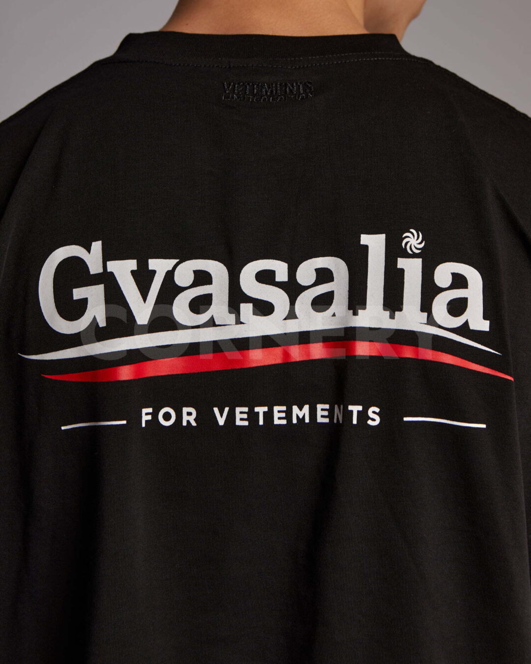Футболка Vetements Gvasalia — изображение 8