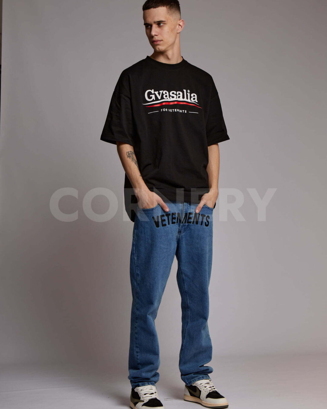 Футболка Vetements Gvasalia — изображение 4