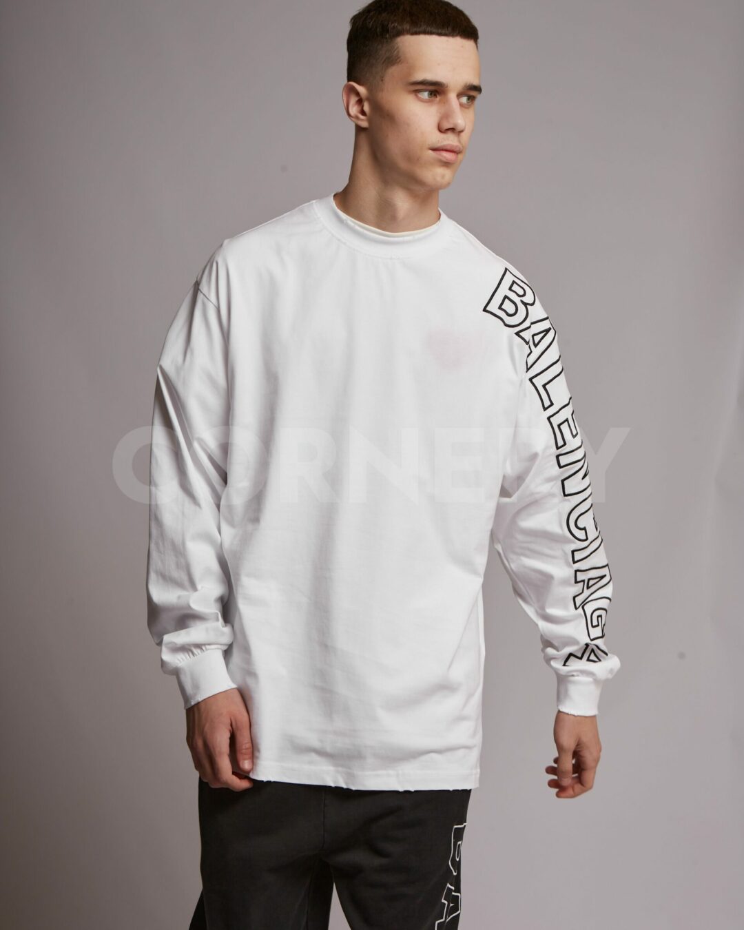 Кофта Balenciaga — изображение 4