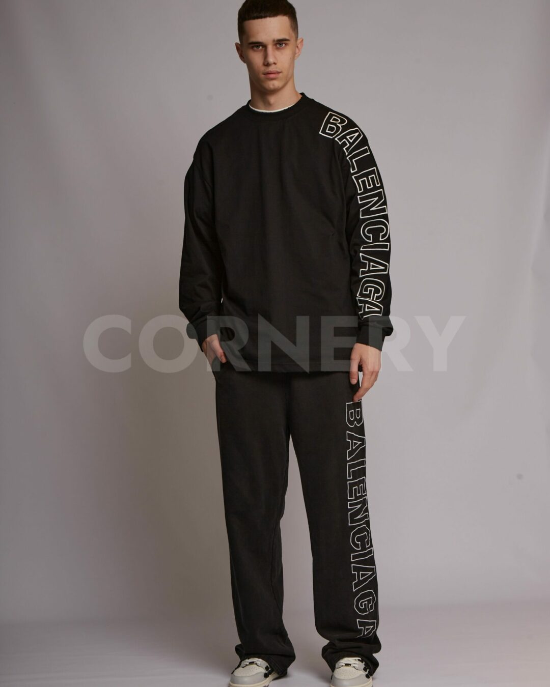 Кофта Balenciaga — изображение 5
